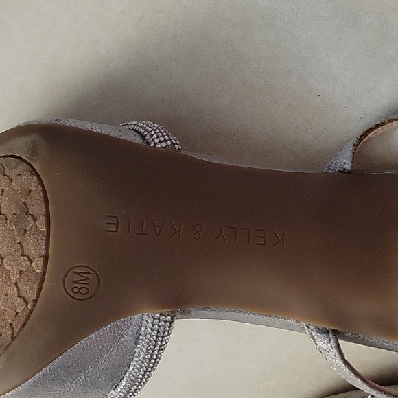 Silver Slippers - Picture 5 of 12